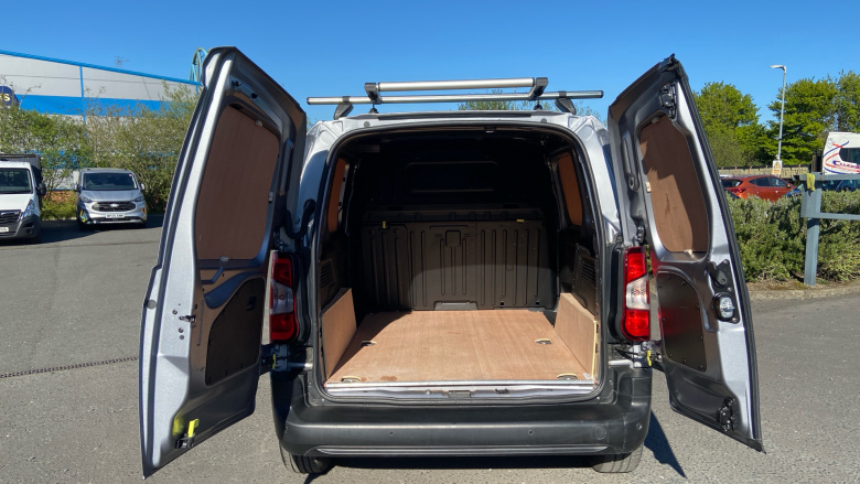 Peugeot Partner Standard Diesel 1000 1.5 BlueHDi 100 Professional Premium + Van